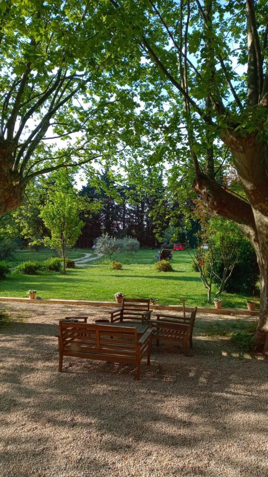 Apartamento mas de karlotte Pernes-les-Fontaines Exterior foto